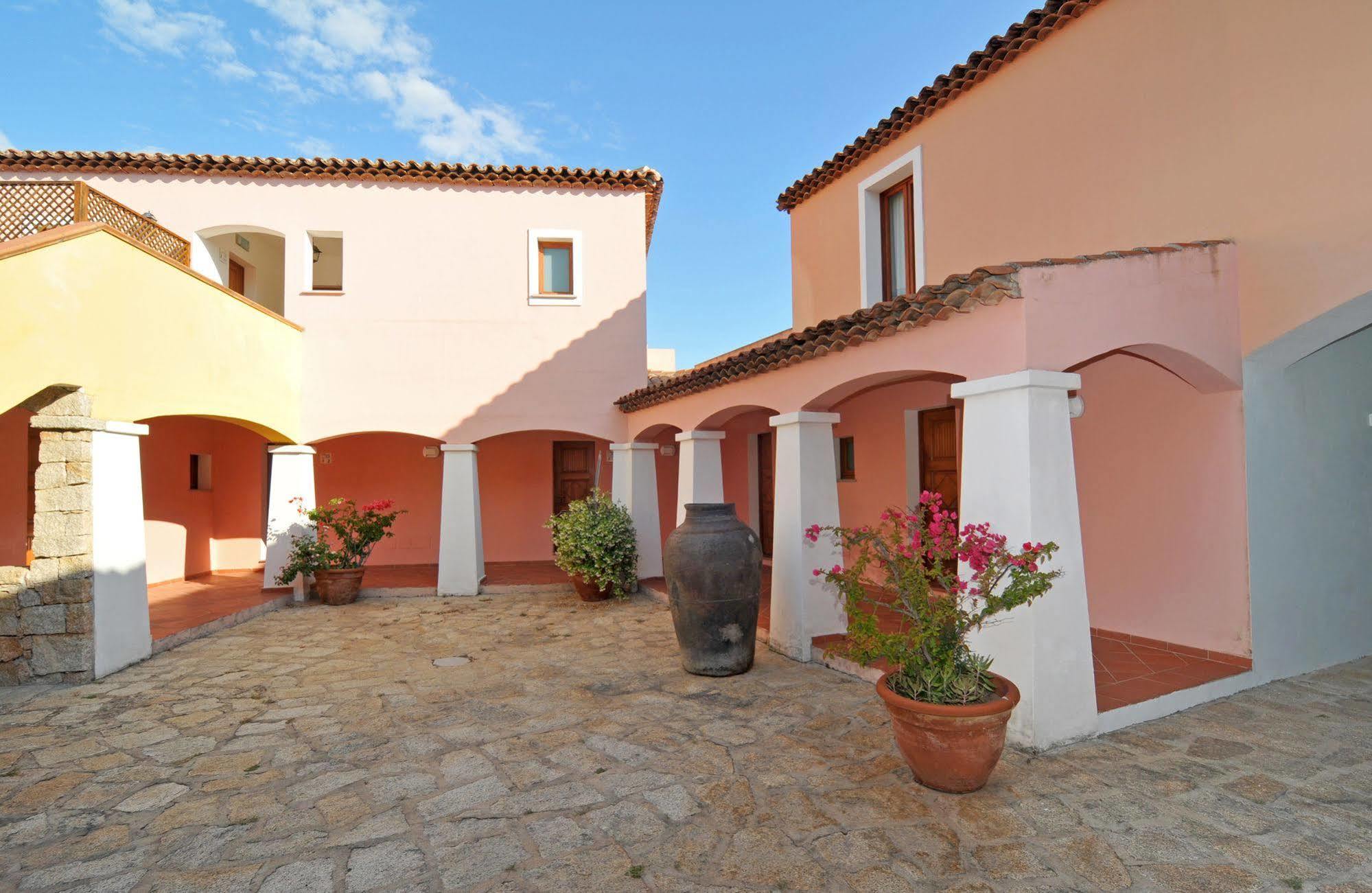 Hotel Il Piccolo Golf Porto Cervo Exterior foto